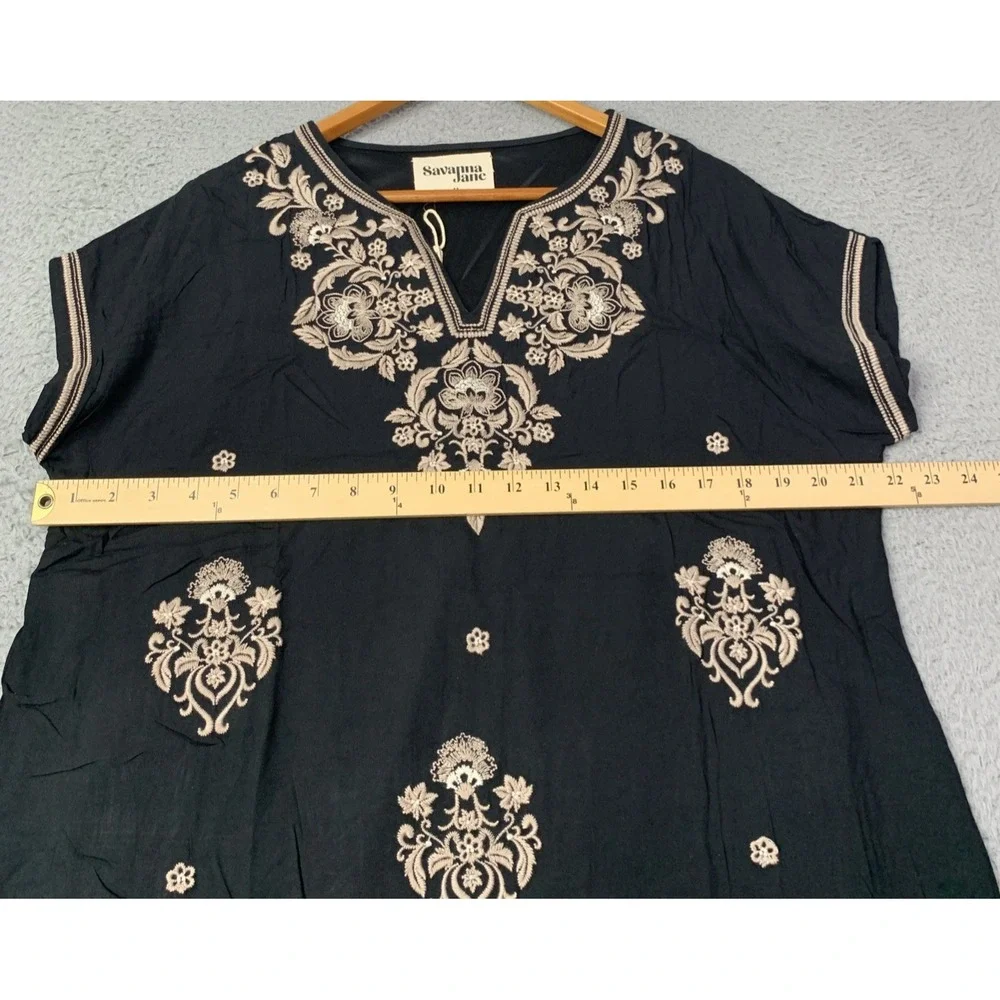 New Savanna Jane Dress/Top Women Size Medium Black Tan Embroidered Floral NWT
